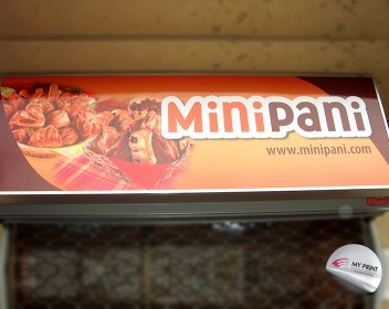 Mini-Pani-svetlecka-reklama2-352×280